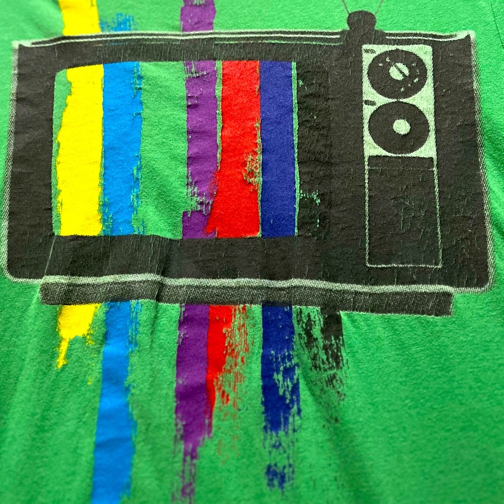 Vintage 2010 American Eagle Medium Green T-Shirt with Unique Television Design